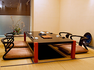 謹んで新年のお慶びを申しあげます